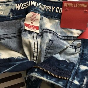 Mossimo Supply Co. Jeans - Bleached skinny jeans Mossimo Supply Co. Jeans - Bleached skinny jeans